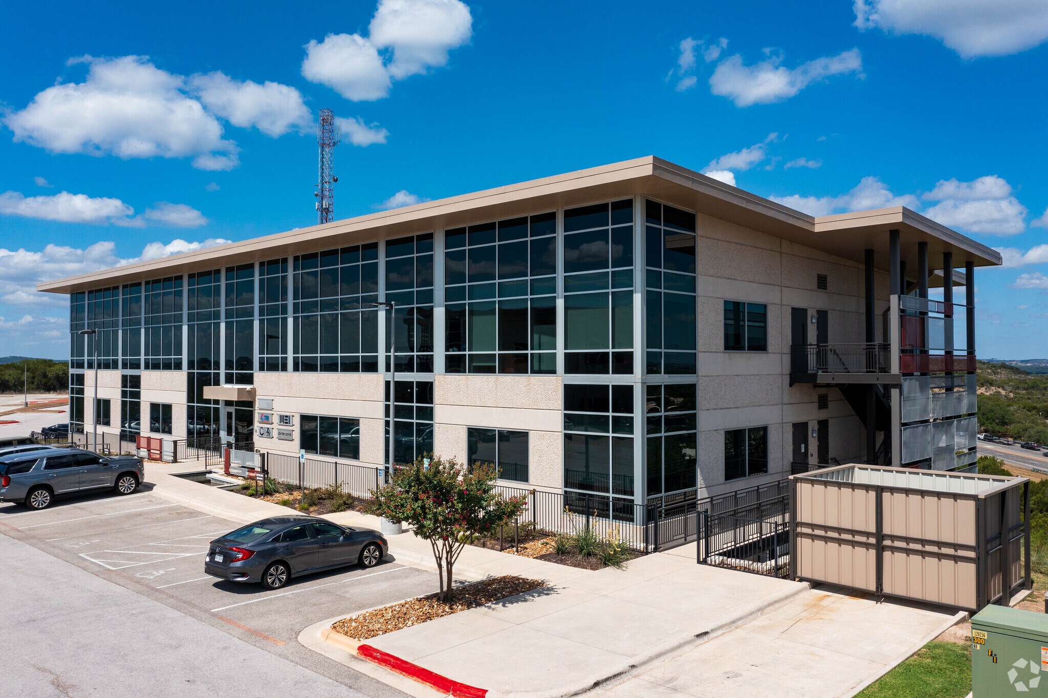 9225 Bee Caves Rd, Austin, TX for Rent