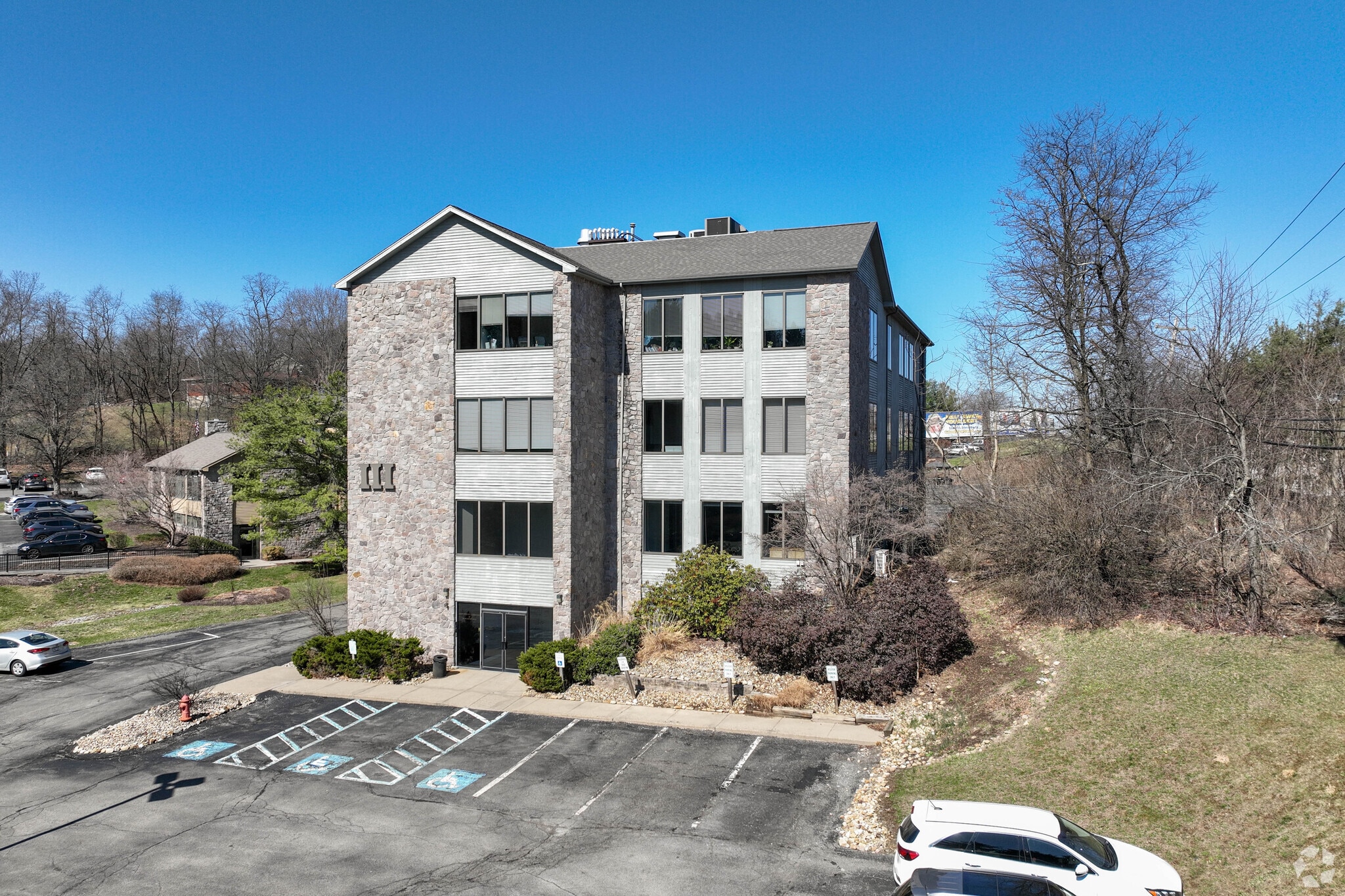 105 Bradford Rd, Wexford, PA for Rent