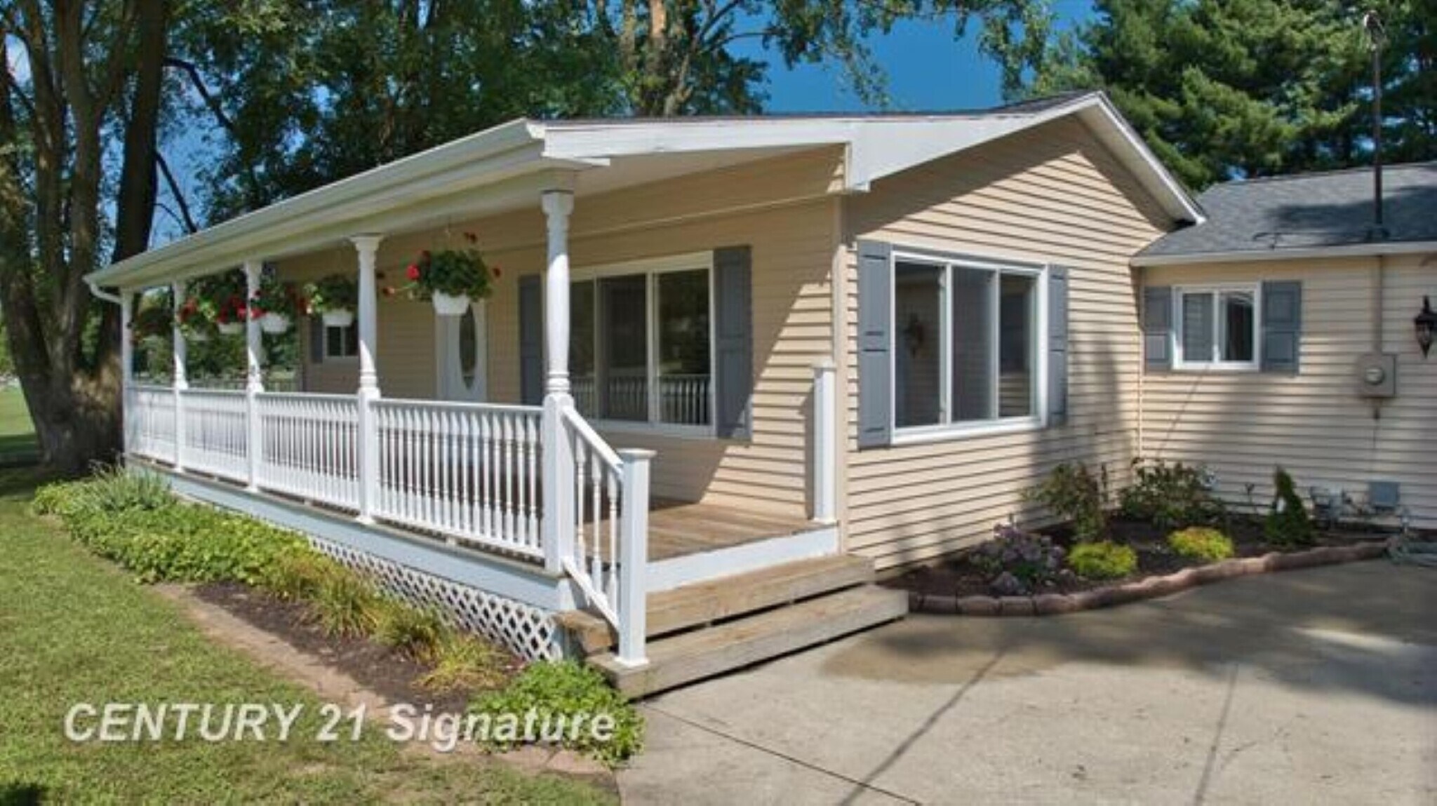 9326 Vienna Rd, Montrose, MI for Sale