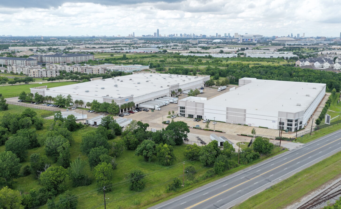 10001 Fannin St, Houston, TX for Rent
