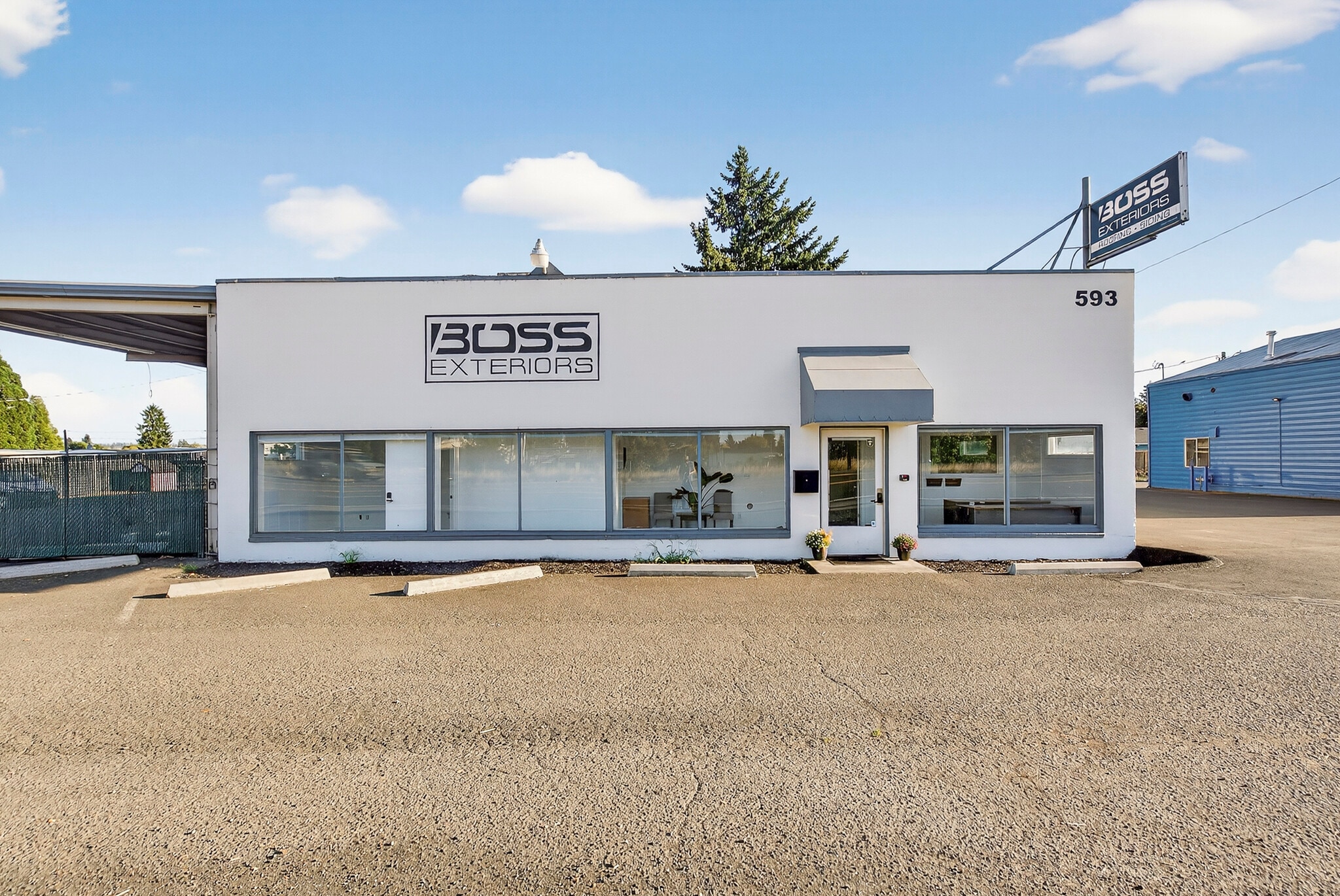 593 SE 1st Ave, Canby, OR for Rent