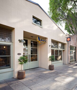 Pasadena, CA Storefront - 40 W Green St