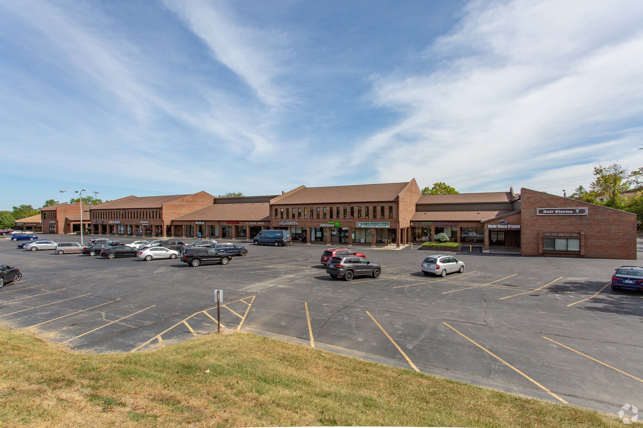 8142-8188 Mall Rd, Florence, KY for Rent