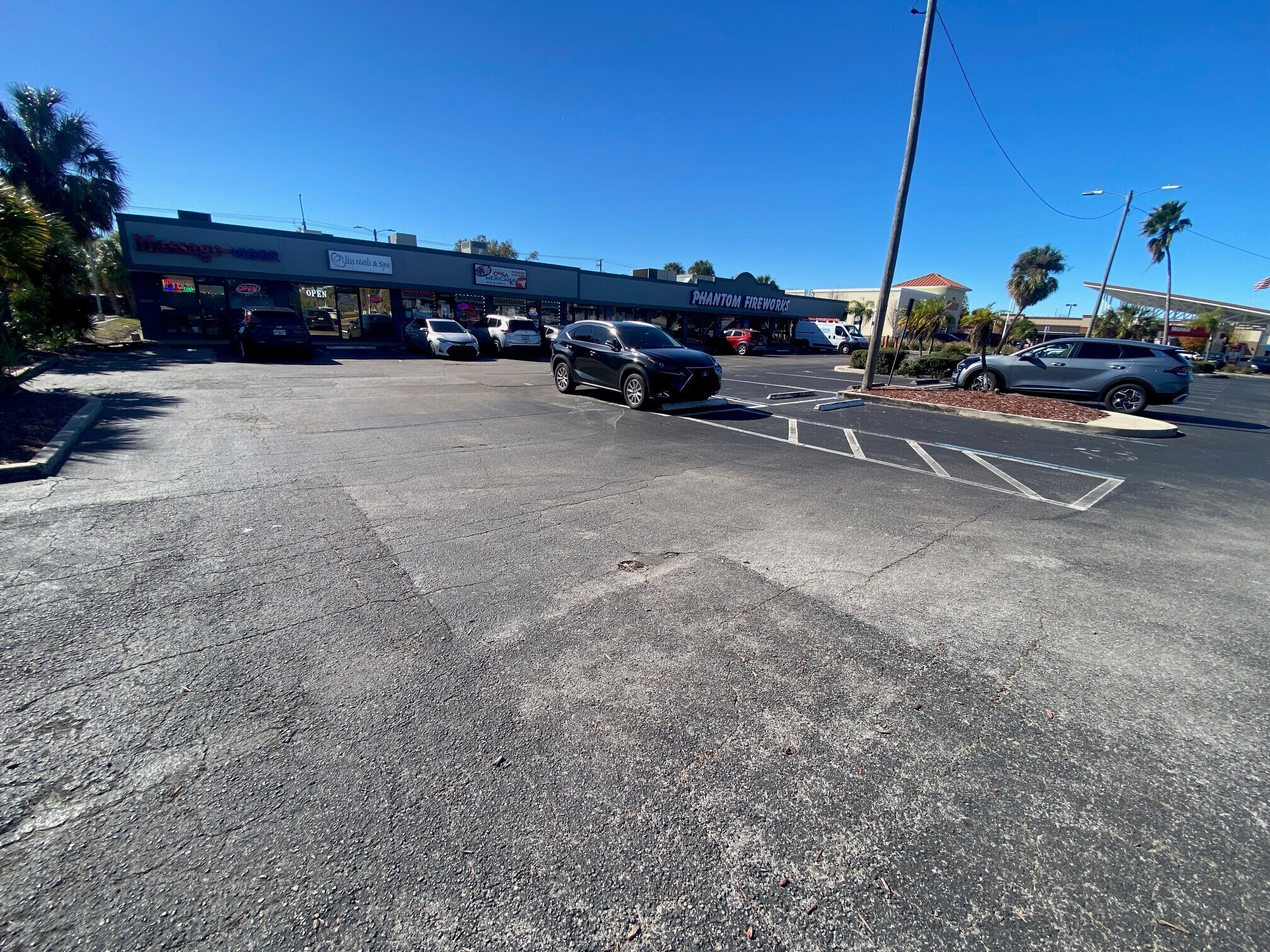 3642-3684 W Gandy Blvd, Tampa, FL for Sale