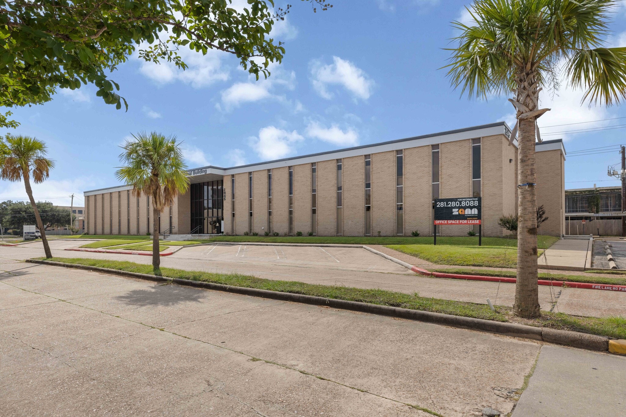 2045 Space Park Dr, Houston, TX for Sale