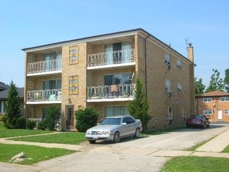 Oak Lawn, IL Apartments - 9516 S Kolin Ave