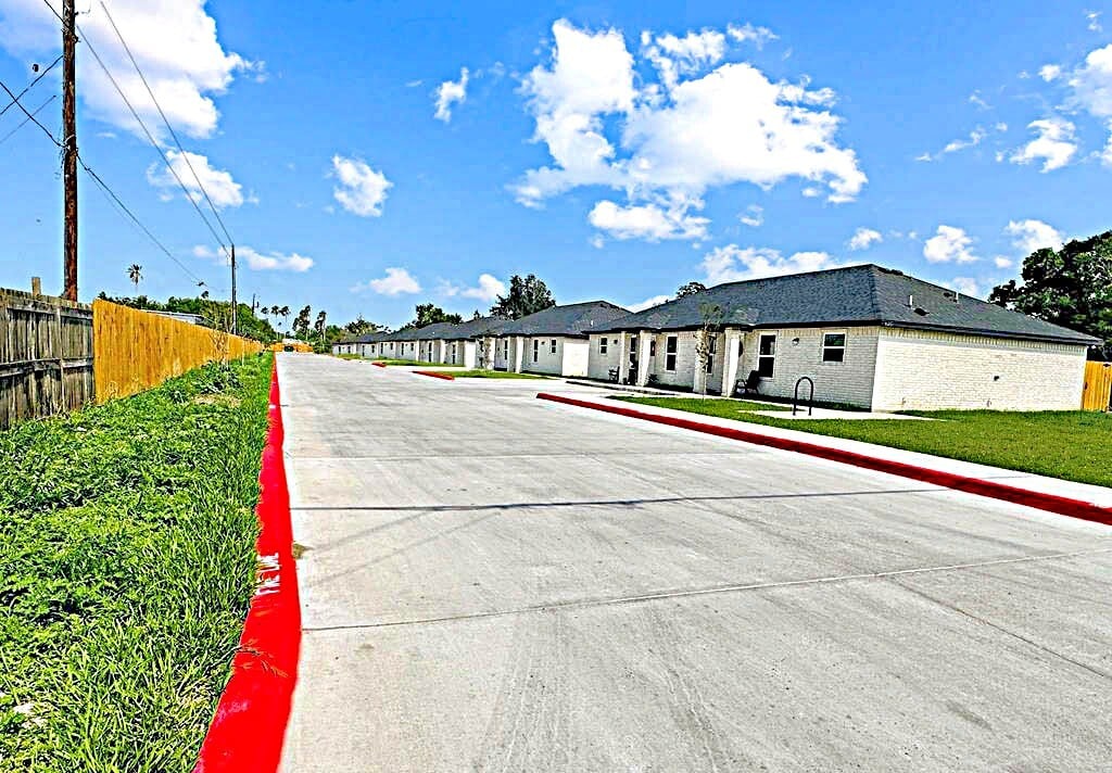 925 N Iowa Ave, Brownsville, TX for Sale
