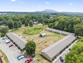 Pilot Mountain, NC Apartments - 3985 NC 268 Hwy