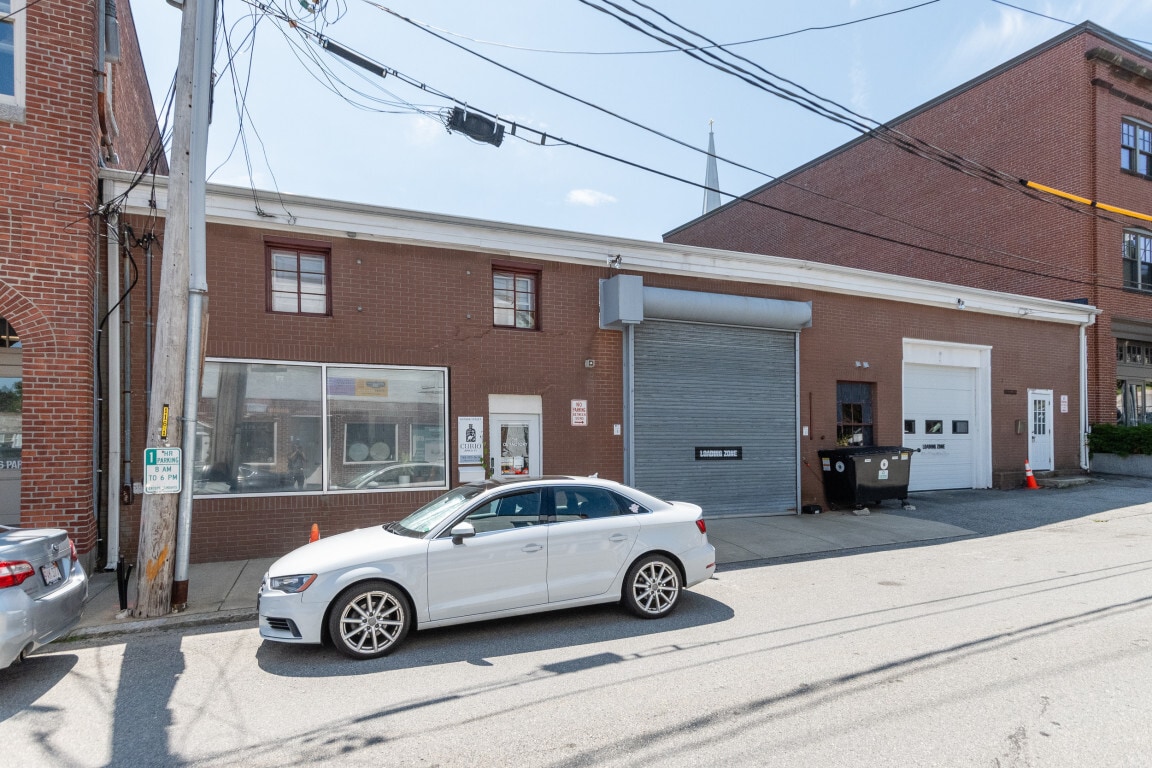 10-12 Park St, Winchester, MA for Rent