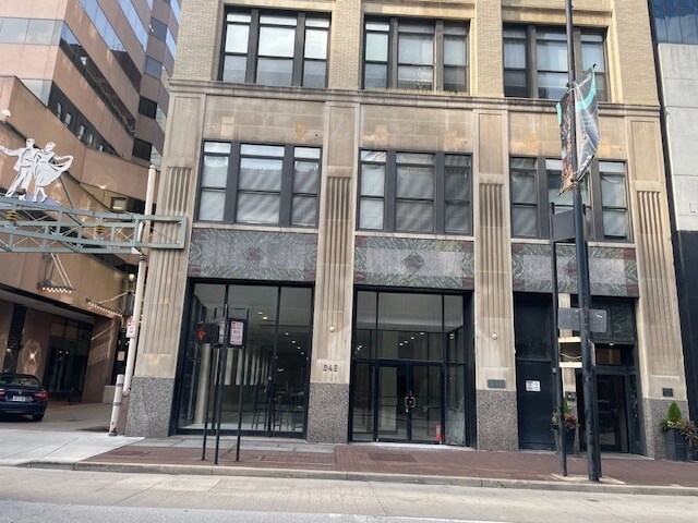 24-26 E Sixth St, Cincinnati, OH for Rent