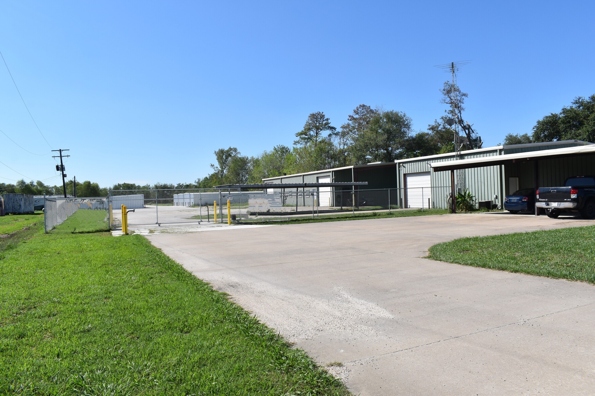 11475 Hwy 90, Beaumont, TX for Rent