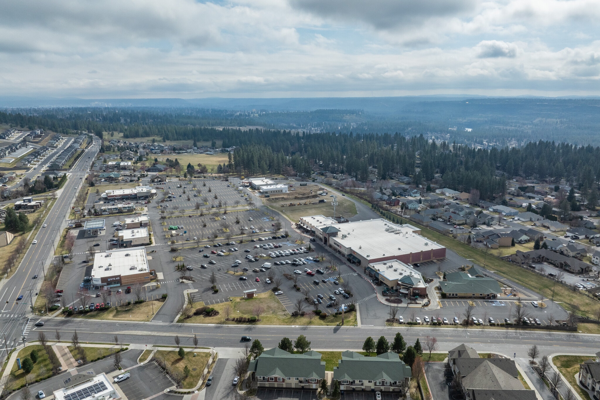 8801 N Indian Trail Rd, Spokane, WA for Rent