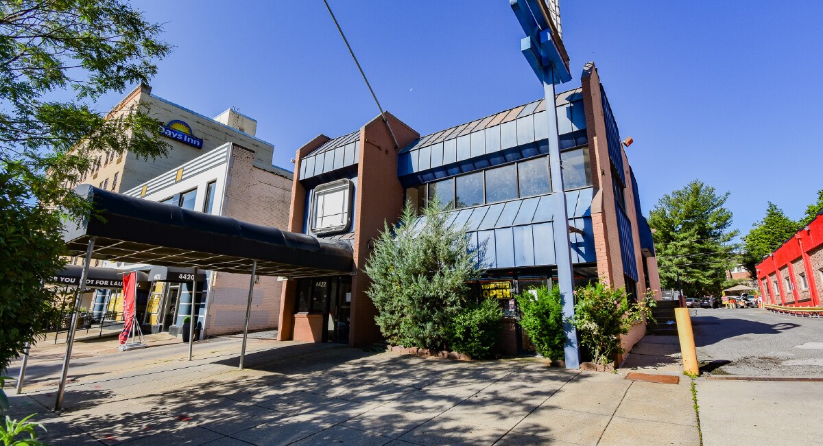 4422 Connecticut Ave NW, Washington, DC for Rent