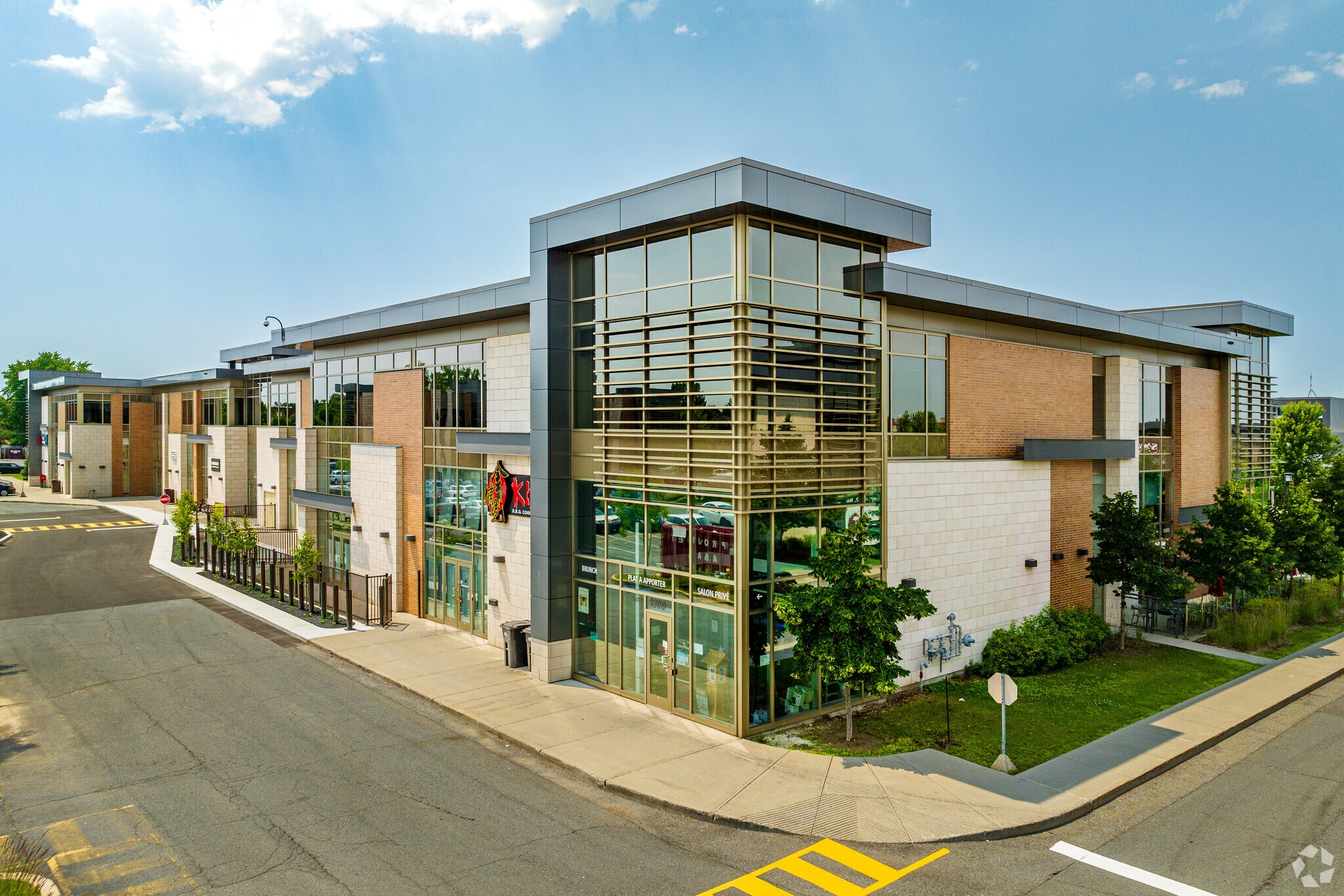 500 Rue D'avaugour, Boucherville, QC for Rent