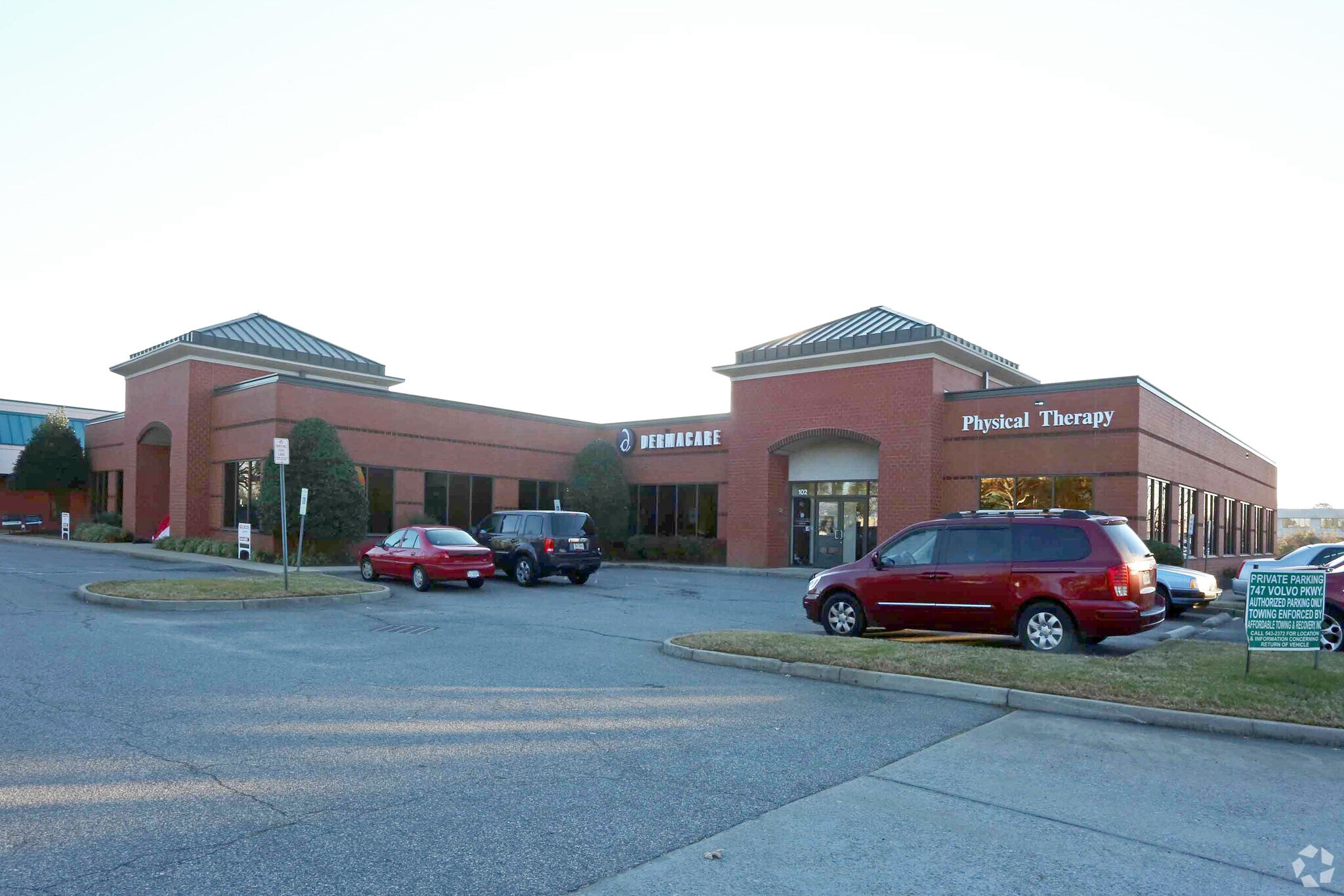 747 Volvo Pky Chesapeake, VA 23320 Office Property for Lease on