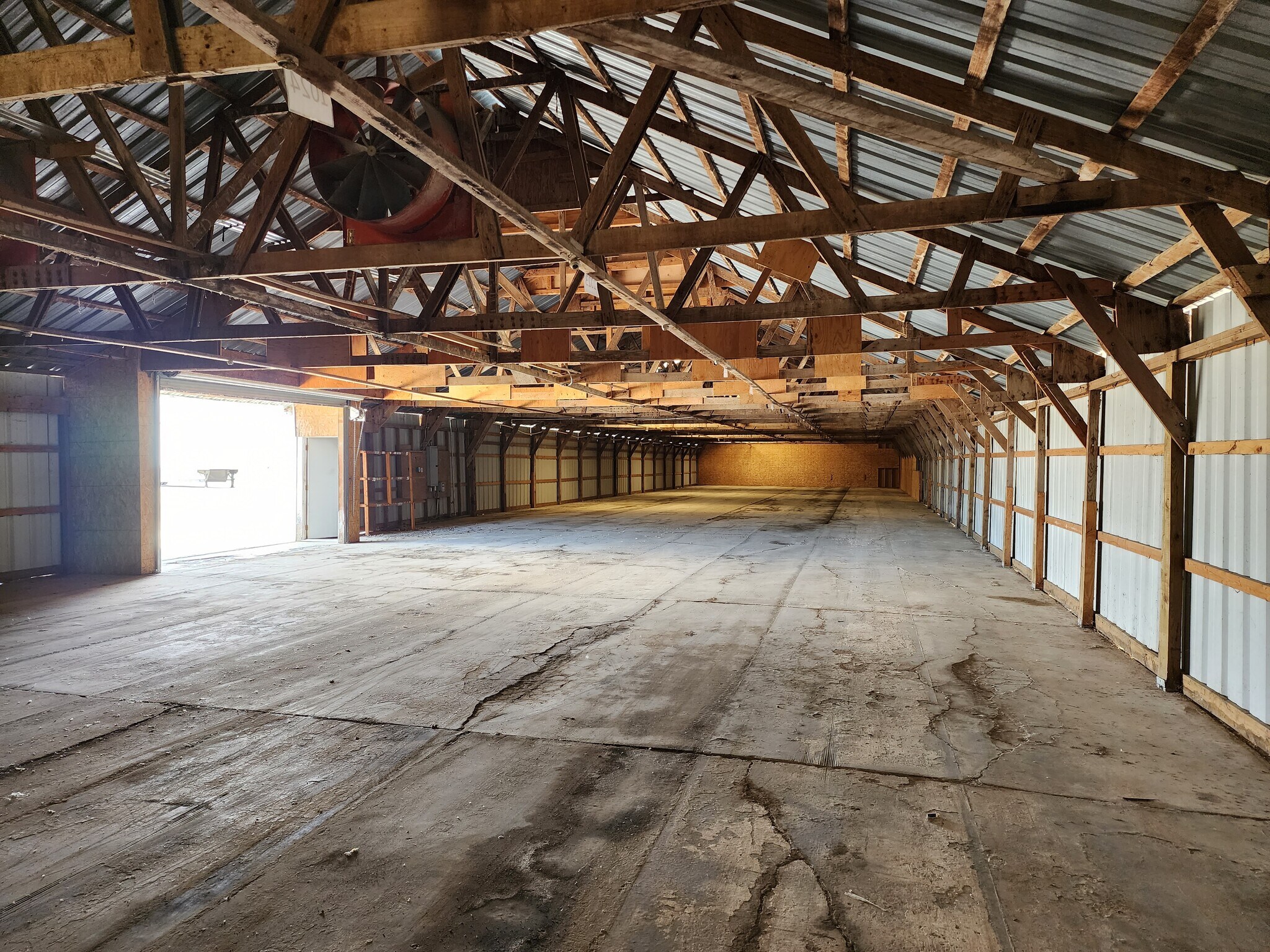 561 Hwy 33, Gustine, CA for Rent