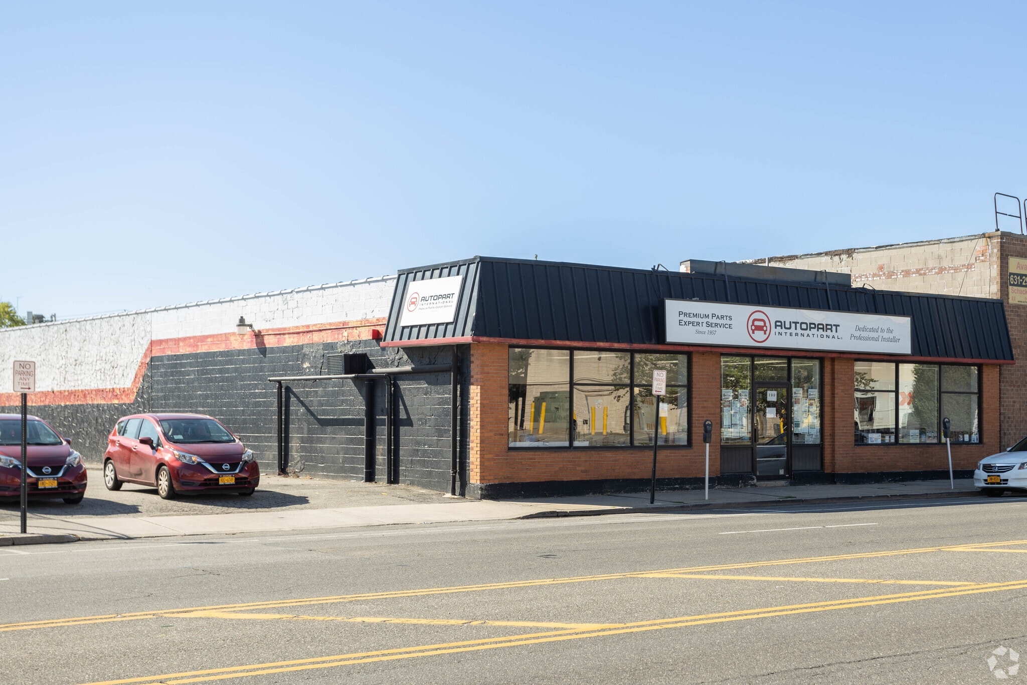 180 Front St, Hempstead, NY for Sale