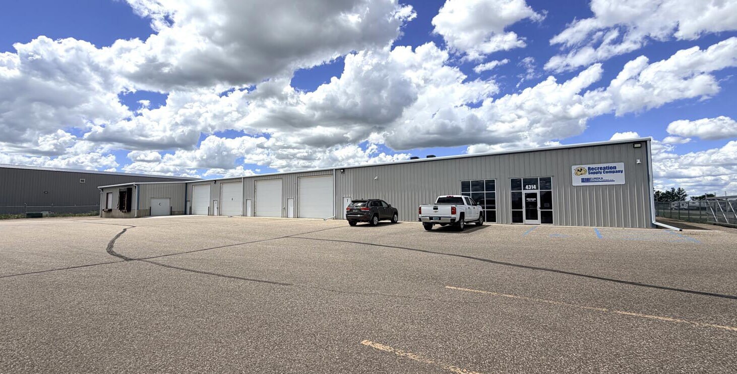 4314 Centurion Dr, Bismarck, ND for Sale
