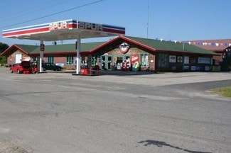 International Falls, MN Convenience Store - 3202 HWY 11
