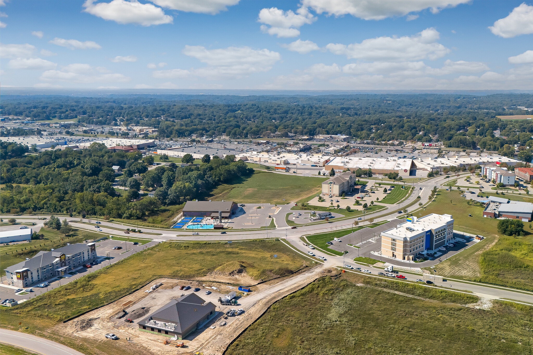 3620 Village Dr, Saint Joseph, MO for Sale