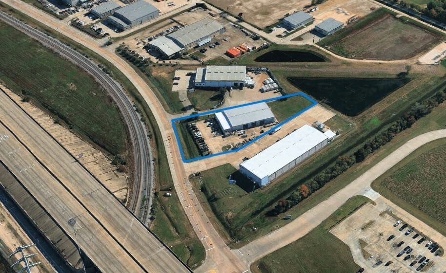 4804 Railroad St, Deer Park, TX for Rent