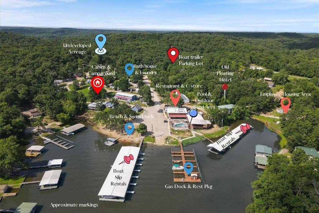 267 Runaway Dr, Climax Springs, MO for Sale