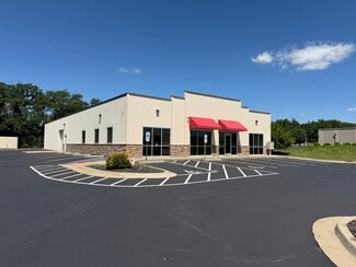 Kansas City, MO Office/Retail - 8576 N Green Hills Rd Kansas City, MO Office/Retail - 8576 N Green Hills Rd
