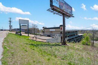 Branson, MO undefined - 1900 W 76 Country Blvd