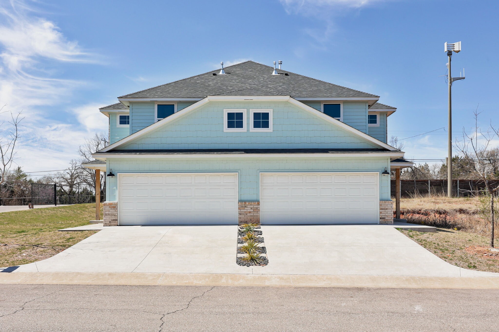 12001 Rivers Trl, Oklahoma City, OK for Sale